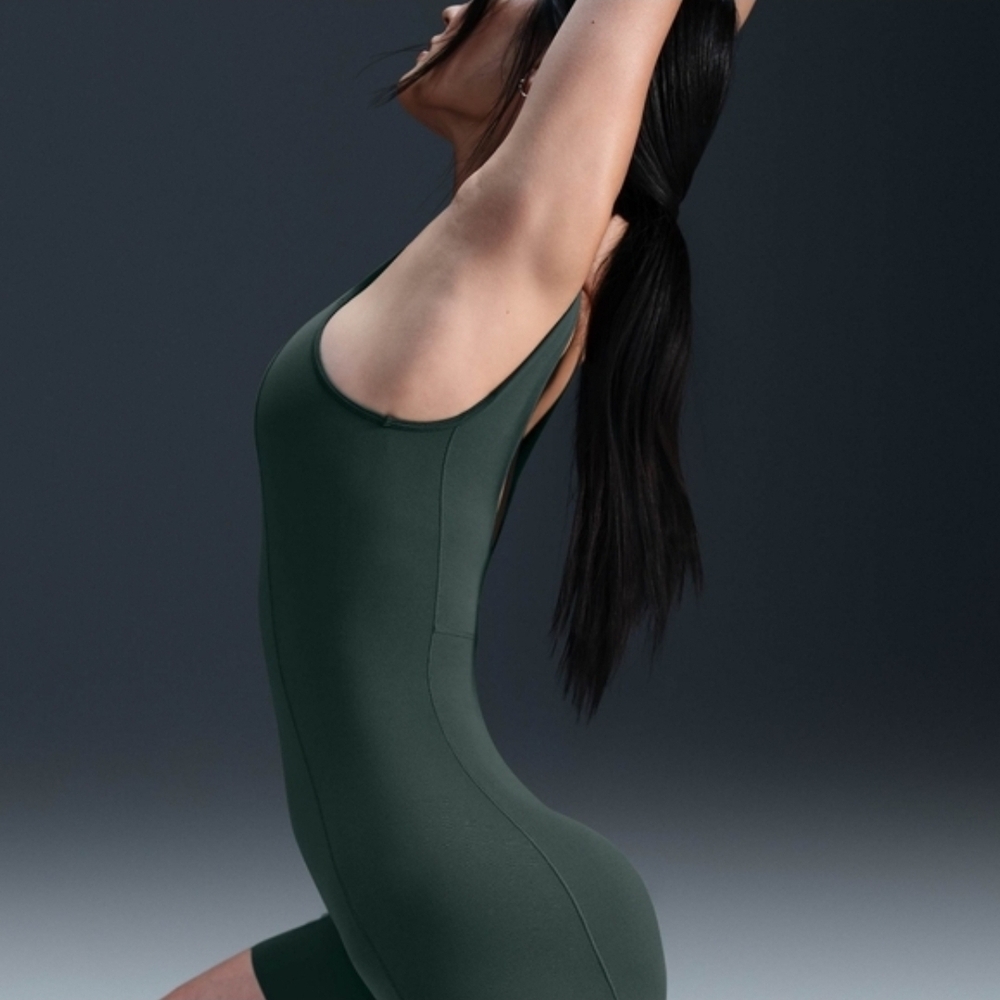 Nike Women's Zenvy Dri-FIT Training Bodysuit - Picture 2 of 11